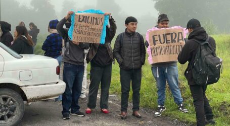 PROTESTAN ESTUDIANTES DE POLITÉCNICA DE OTZOLOTEPEC POR IRREGULARIDAD ACADÉMICA