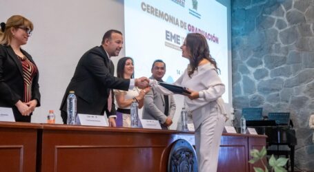 Con preparación e innovación, 303 emprendedores de la EMET dan el siguiente paso