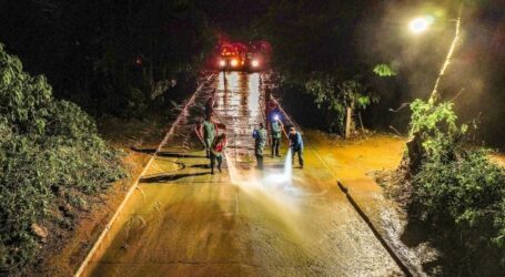 CONCLUYEN LIMPIEZA DE LA CARRETERA TEMASCALTEPEC