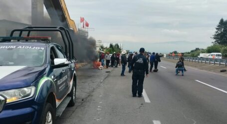 SIGUE BLOQUEO DE LA TENANGO-IXTAPAN; QUIEREN SU CAMINO ALTERNO Y DE BUENA CALIDAD