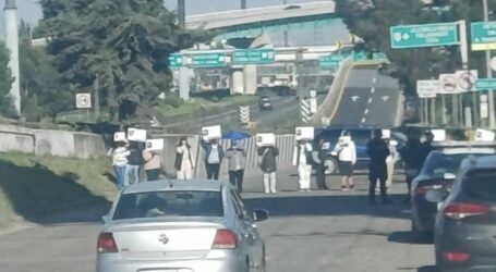 PROTESTAN FAMILIARES DE EMANNUEL MONTES, DESAPARECIDO EN OCOYOACAC EL 9 DE AGOSTO