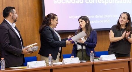Alejandra d´Hyver destacó la corresponsabilidad en los cuidados durante coloquio de la UAEMéx