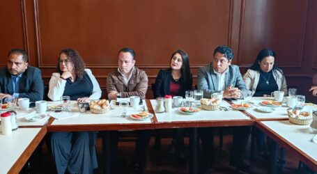 Exregidores, exsíndicos y demás buscan Reeleción de Ricardo Moreno Bastida
