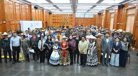 Reconocen en Congreso a referentes de la charrería mexiquense