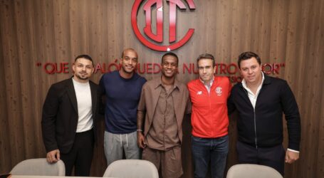 HELINHO RENOVÓ CONTRATO, SERÁ ROJO HASTA EL 2029