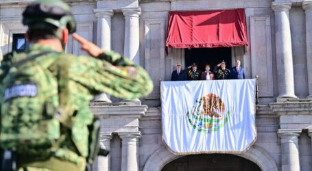 Con ambiente festivo y saldo blanco, el Desfile Cívico  Militar por el 216 Aniversario de la Independencia