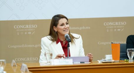 ELOGIA ROCÍO PEGUEROS A PERSONAS CUIDADORAS