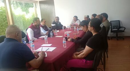 Escuchan a Bomberos y establecen mesa de seguimiento a sus peticiones