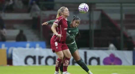 La arquera de Santos evitó la Goleada, apenas 1-1 de Diablas
