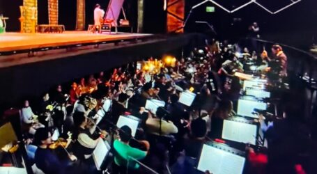 120 Artistas en escena en la ópera Tosca, Presentada por OFIT en el Teatro Morelos
