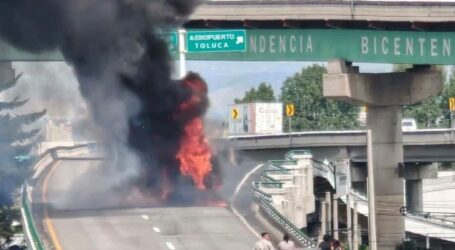 POSIBLE CORTO CIRCUITO PROVOCÓ EL INCENDIO DE AMBULANCIA EN LIBRAMIENTO