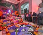 naugura el Congreso ofrenda de ‘Día de Muertos’ y exposición de cráneos monumentales